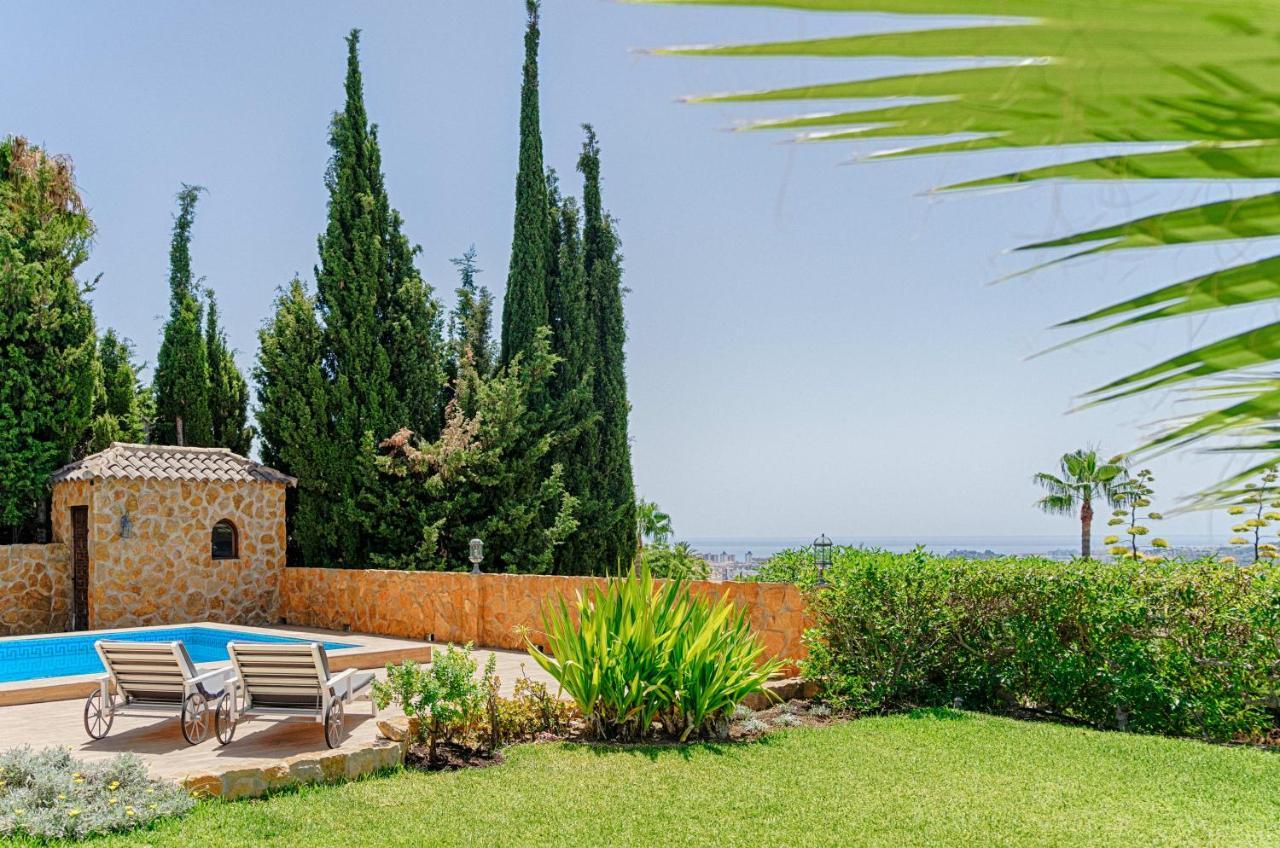 Villa Mimosa Sleeps 8 With Heated Pool Santa Fe de los Boliches Bagian luar foto
