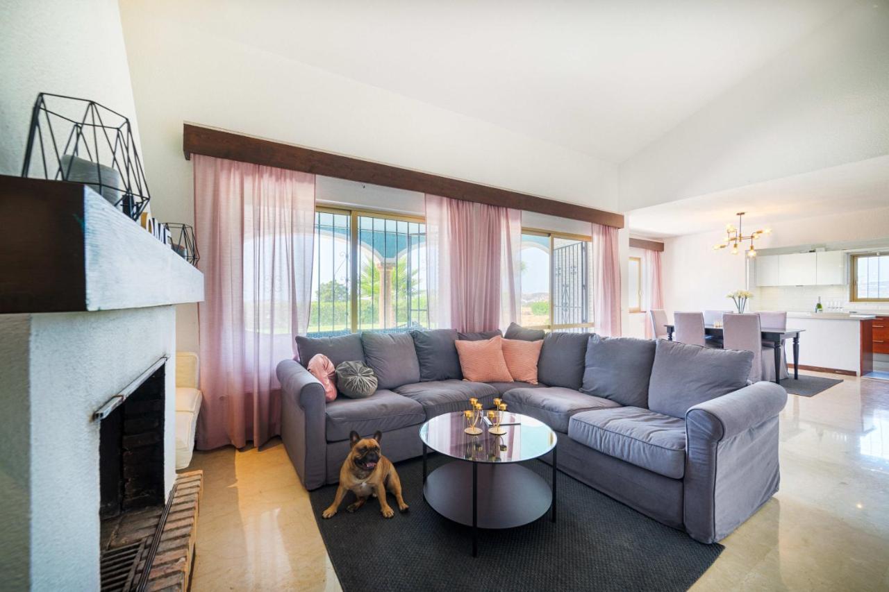 Villa Mimosa Sleeps 8 With Heated Pool Santa Fe de los Boliches Bagian luar foto