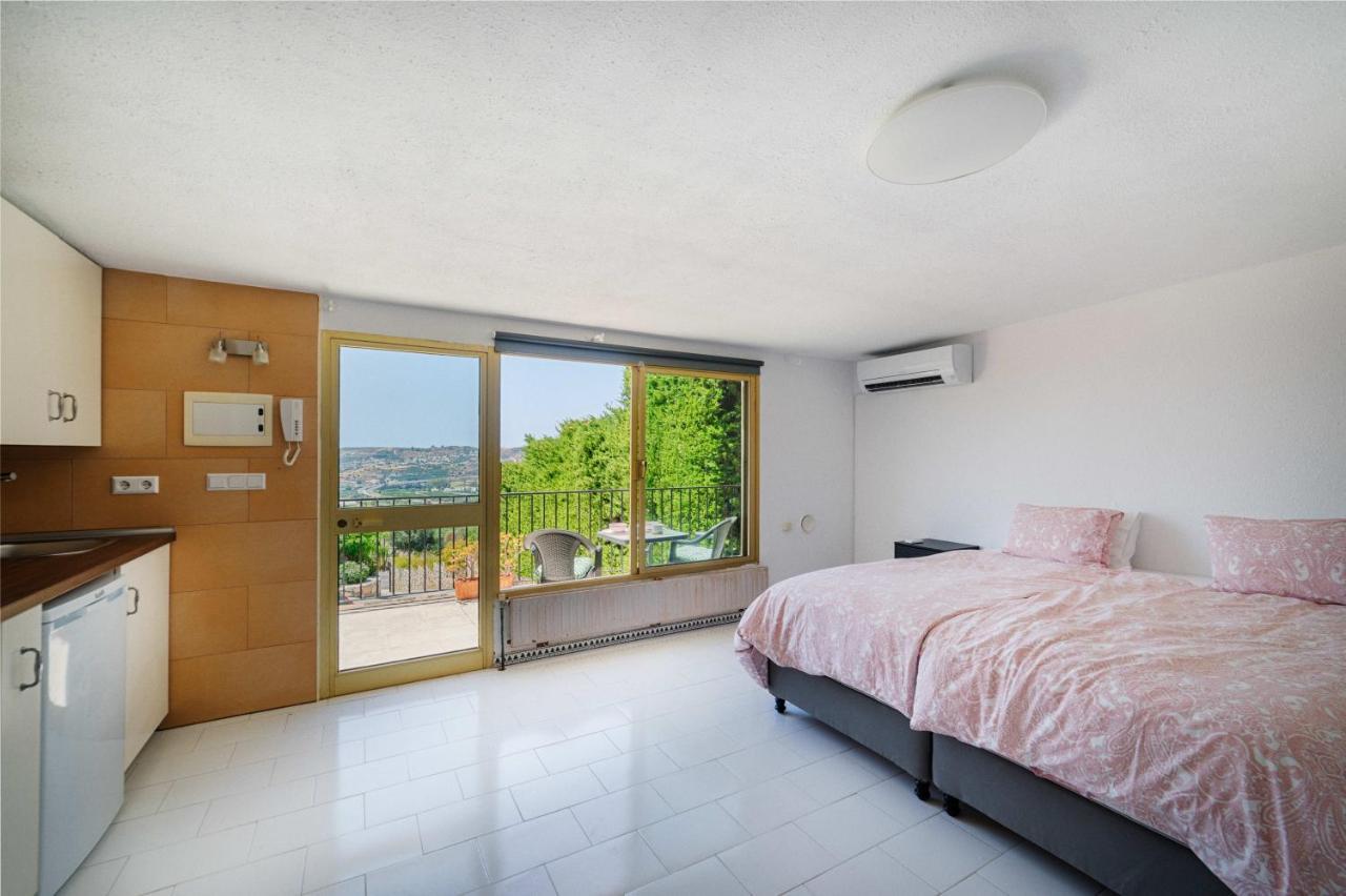 Villa Mimosa Sleeps 8 With Heated Pool Santa Fe de los Boliches Bagian luar foto